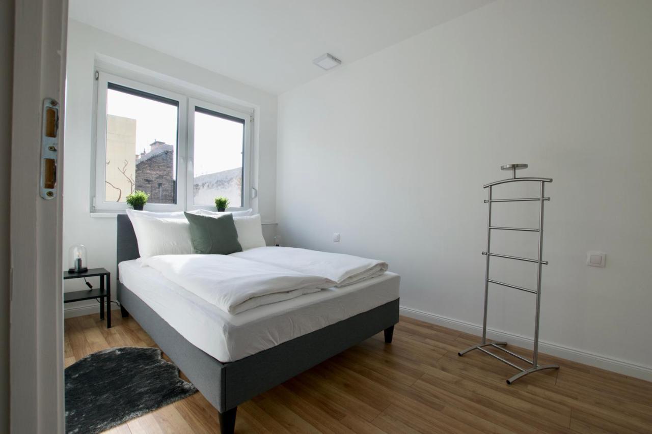 Standard Apartment By Hi5 - Dessewffy 37 Suites Будапеща Екстериор снимка