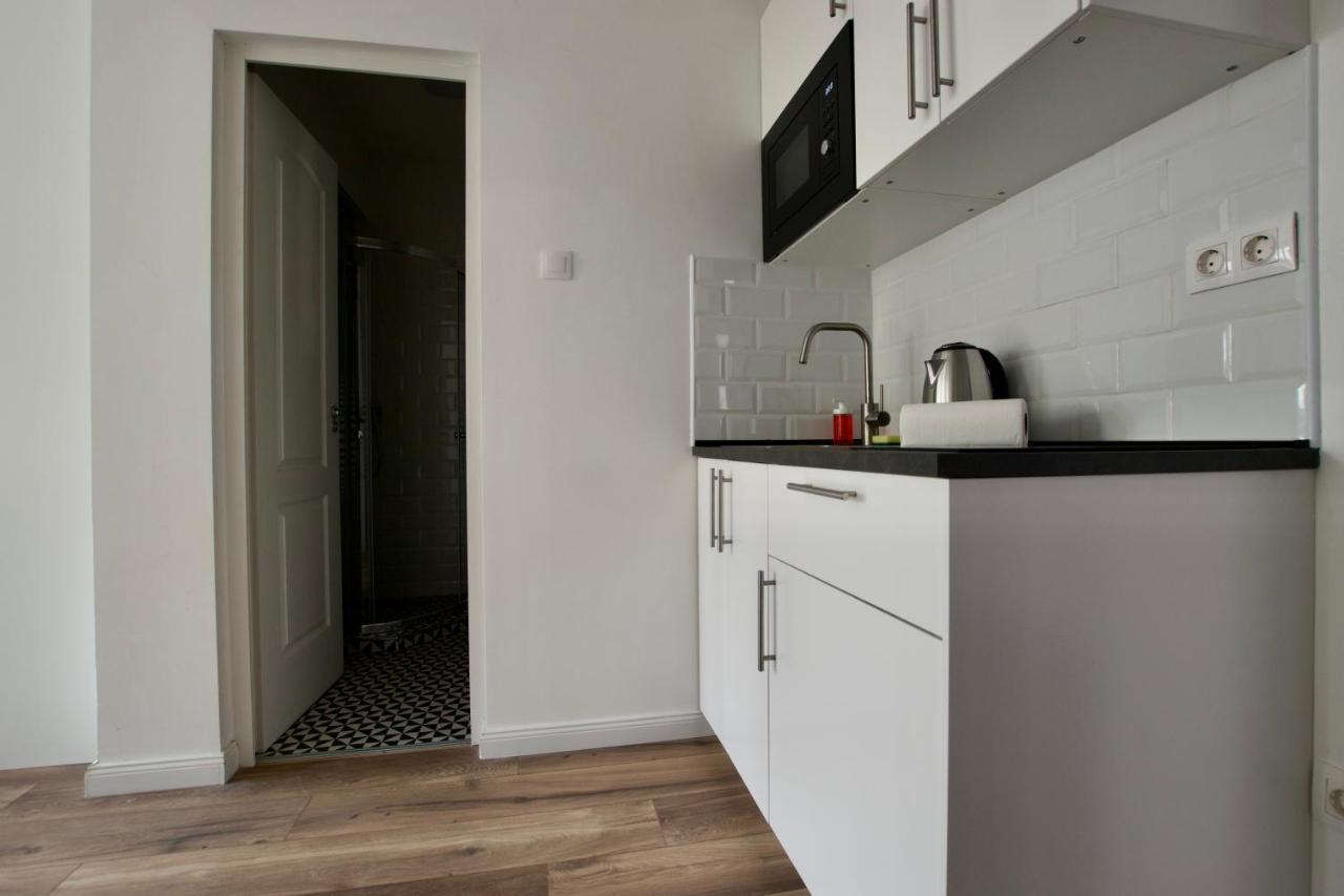 Standard Apartment By Hi5 - Dessewffy 37 Suites Будапеща Екстериор снимка